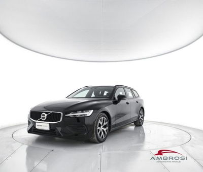 Volvo V60 B4 (d) automatico Essential del 2023 usata a Corciano