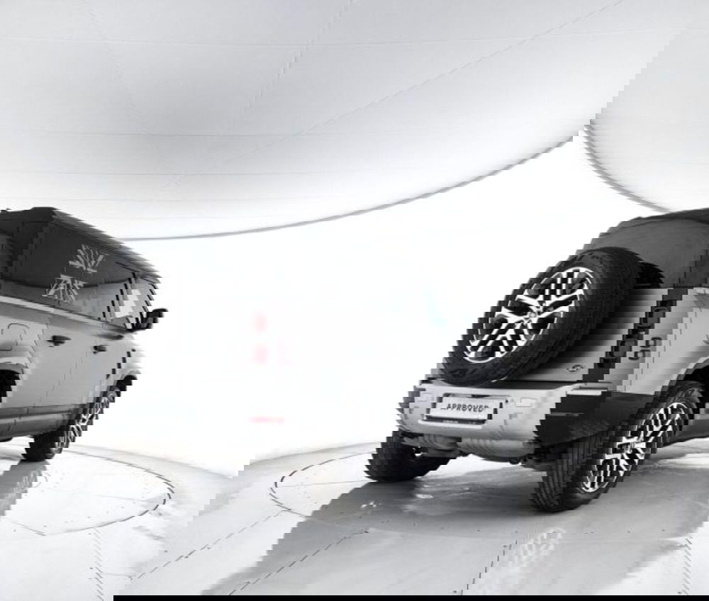 Land Rover Defender usata a Perugia (2)