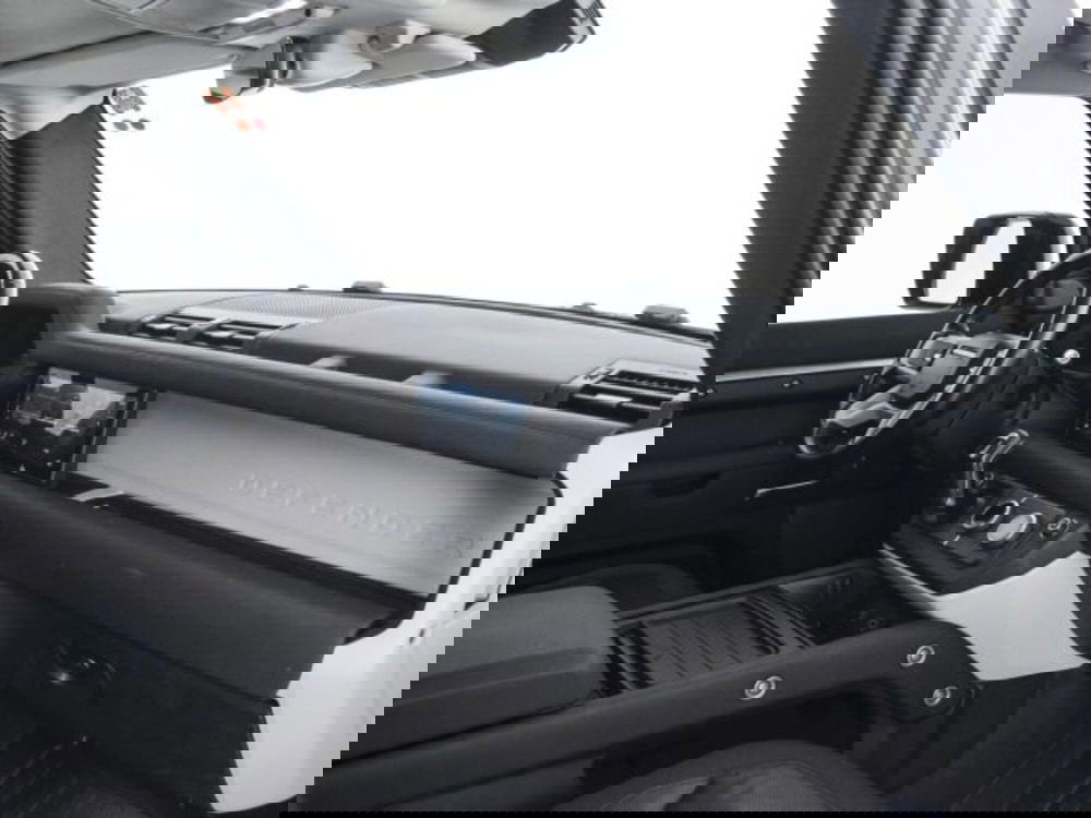 Land Rover Defender usata a Perugia (3)