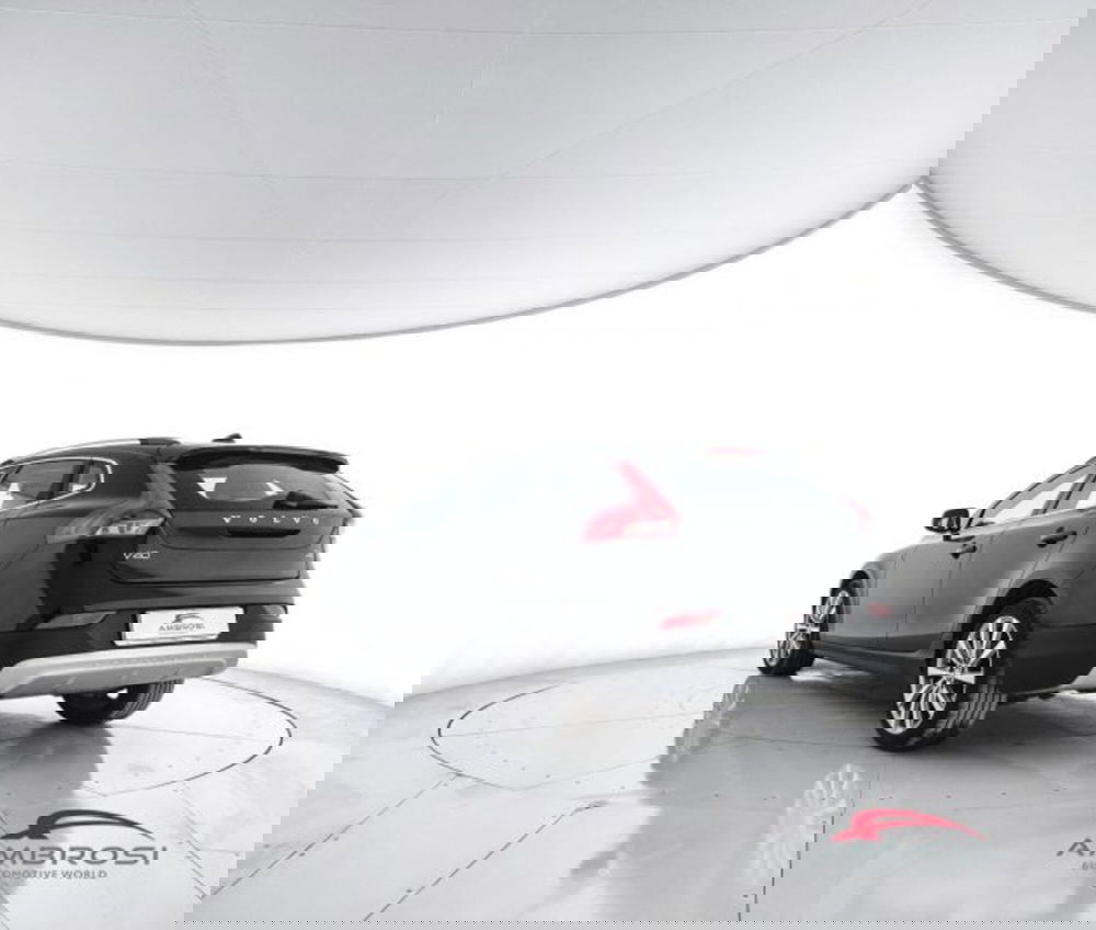 Volvo V40 Cross Country usata a Perugia (4)