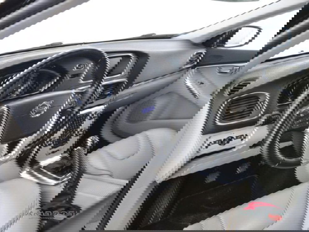 Volvo V40 Cross Country usata a Perugia (8)