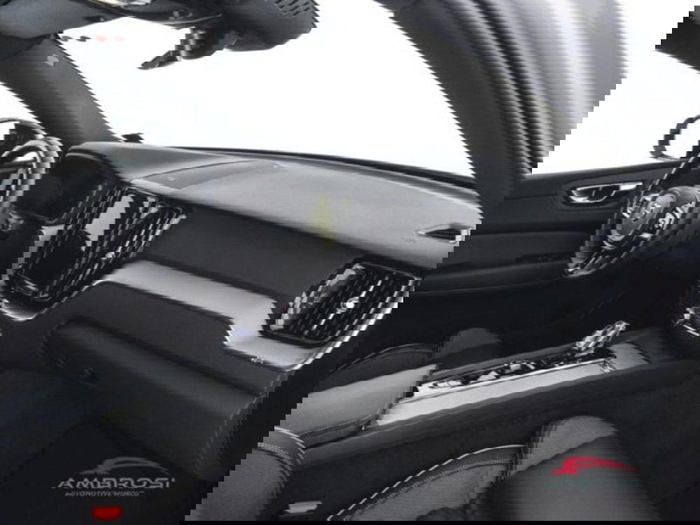 Volvo XC60 usata a Perugia (12)