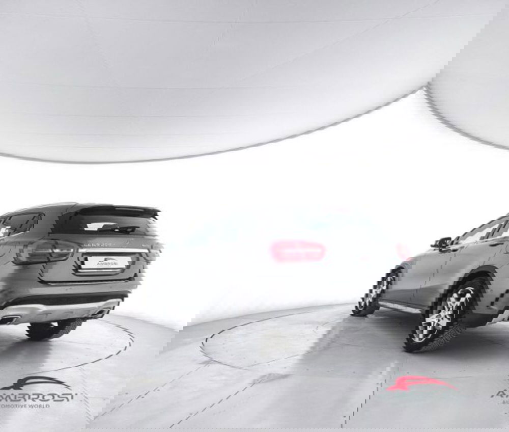 Mercedes-Benz GLA SUV usata a Perugia (4)