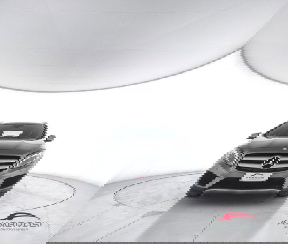 Mercedes-Benz GLA SUV usata a Perugia (5)