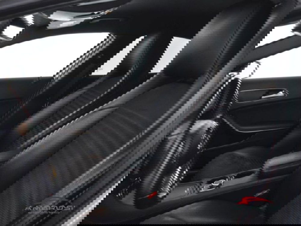 Mercedes-Benz GLA SUV usata a Perugia (9)