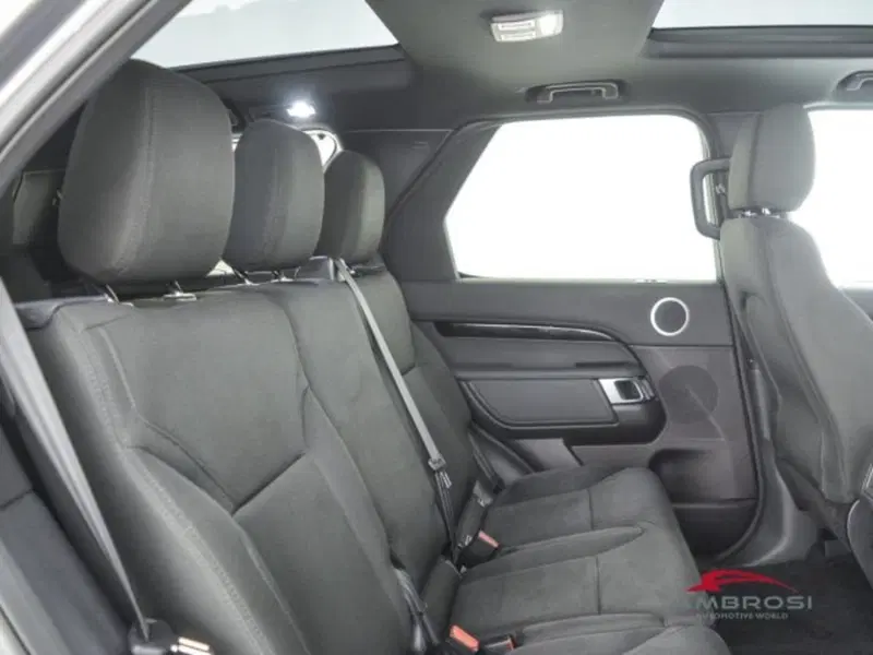 Land Rover Discovery Sport usata a Perugia