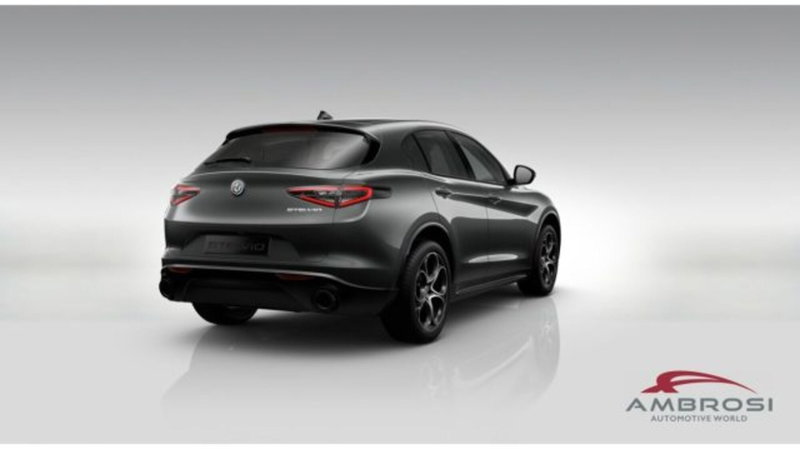 Alfa Romeo Stelvio nuova a Perugia (4)