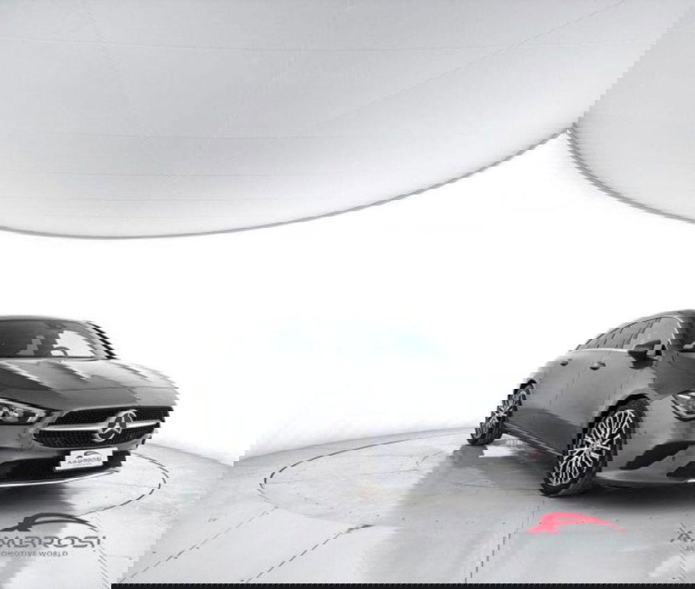 Mercedes-Benz CLA Shooting Brake usata a Perugia (2)