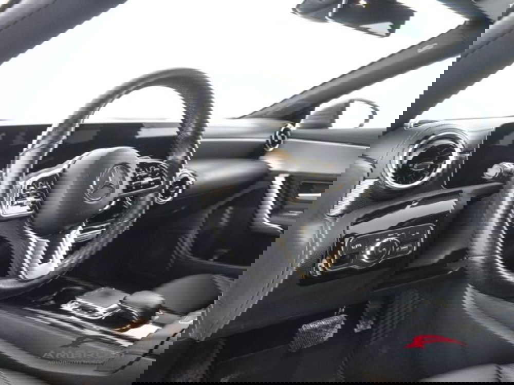 Mercedes-Benz CLA Shooting Brake usata a Perugia (8)