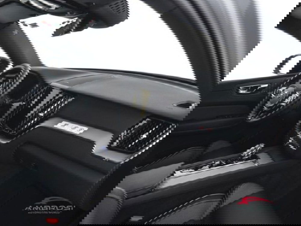 Volvo XC60 usata a Perugia (12)