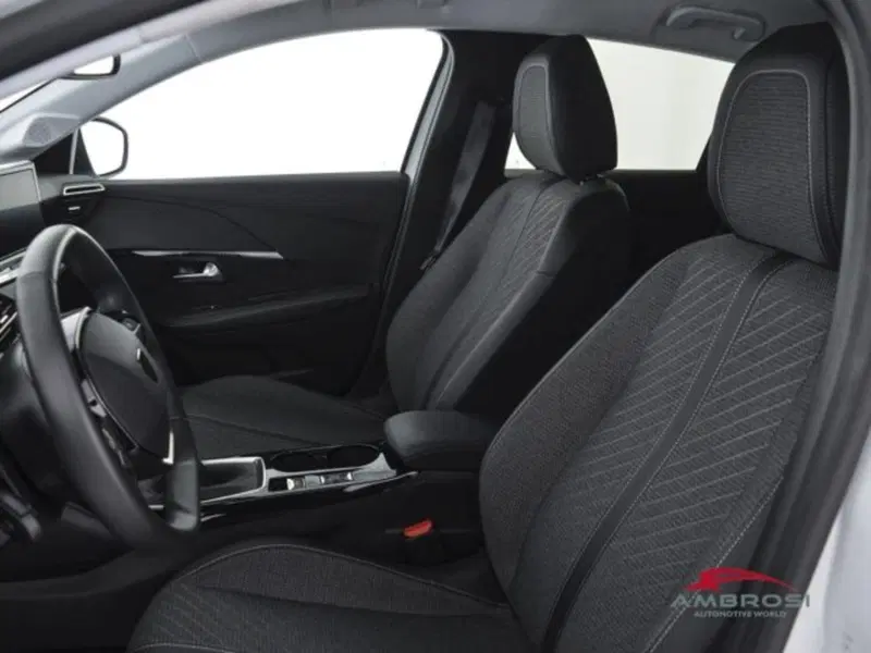 Peugeot 208 usata a Perugia (9)