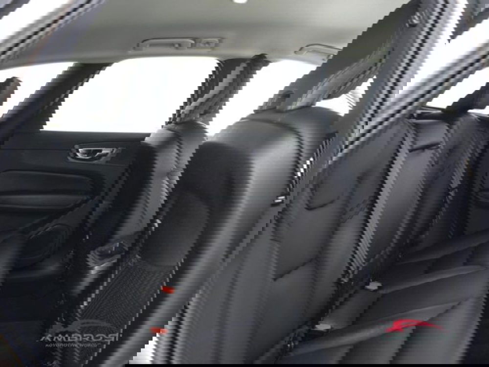 Volvo XC60 usata a Perugia (11)