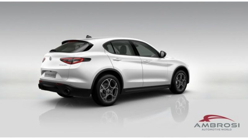 Alfa Romeo Stelvio nuova a Perugia (3)
