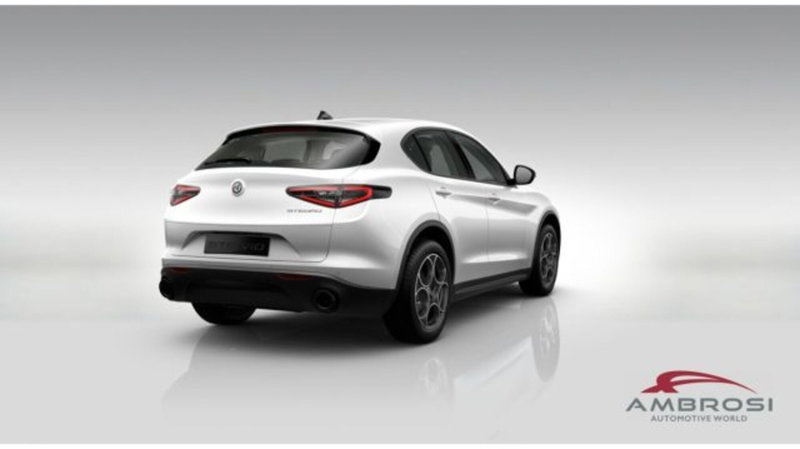 Alfa Romeo Stelvio nuova a Perugia (4)