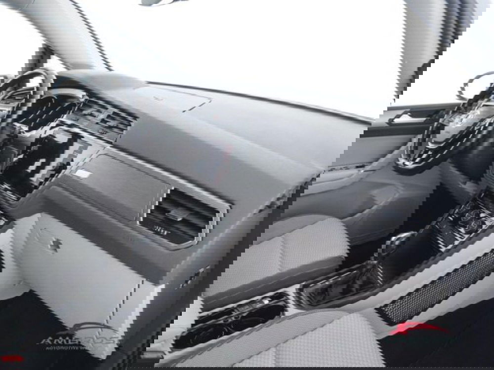 Volkswagen Touran usata a Perugia (12)