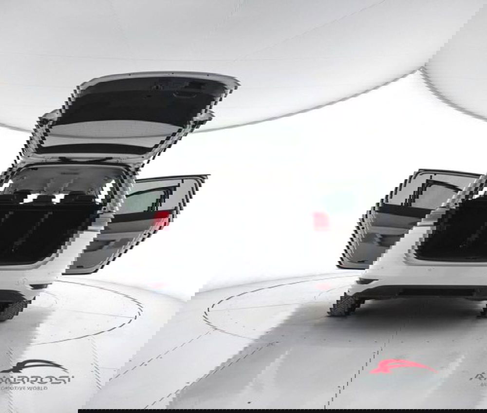 Volkswagen Touran usata a Perugia (7)