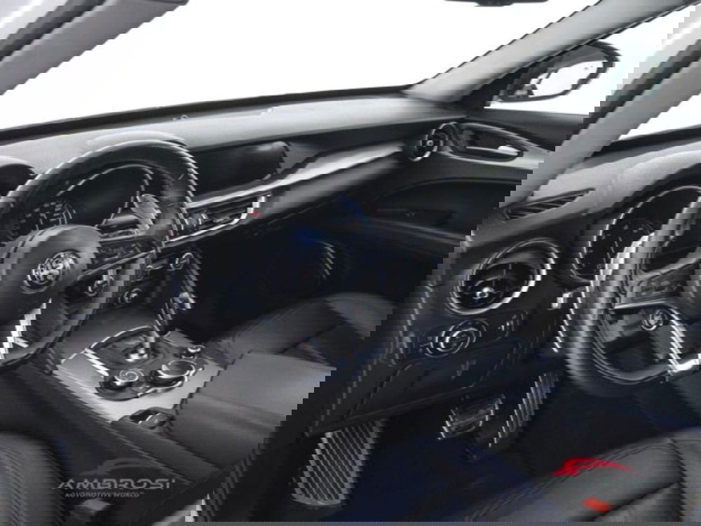Alfa Romeo Stelvio usata a Perugia (8)