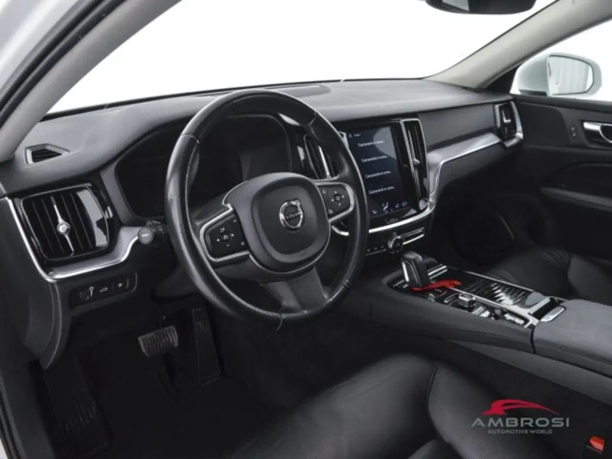 Volvo V60 usata a Perugia (8)