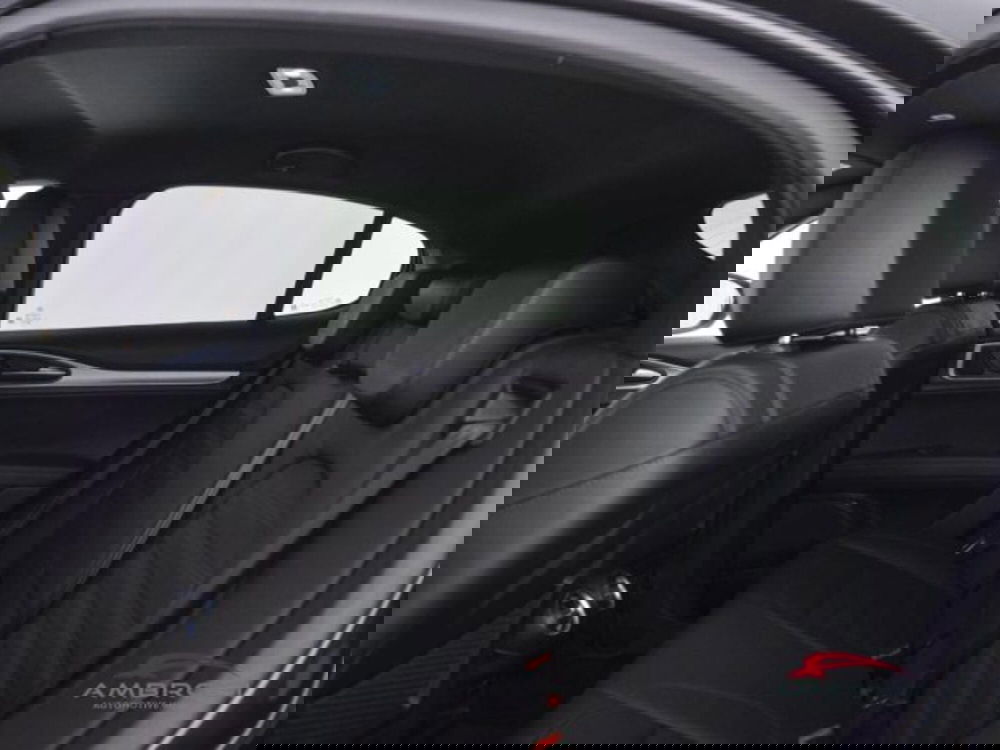 Alfa Romeo Stelvio usata a Perugia (10)