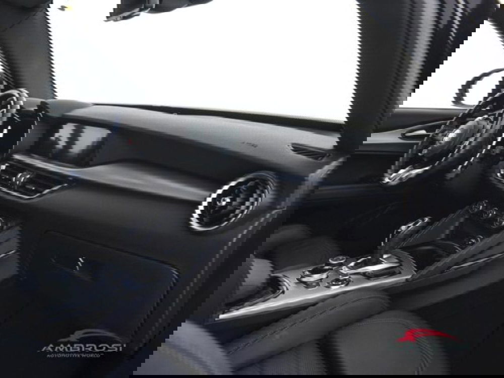 Alfa Romeo Stelvio usata a Perugia (12)