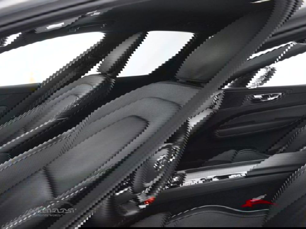 Volvo XC60 usata a Perugia (9)