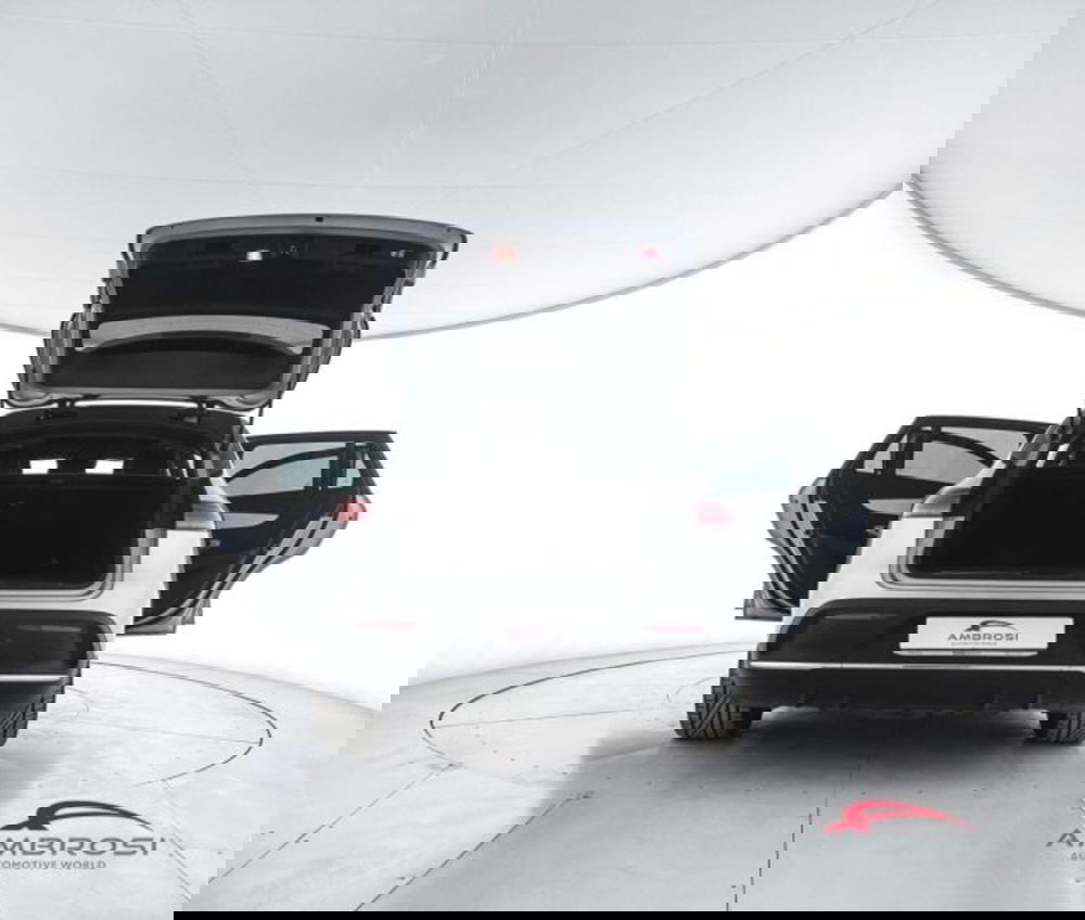 Mercedes-Benz EQC usata a Perugia (7)