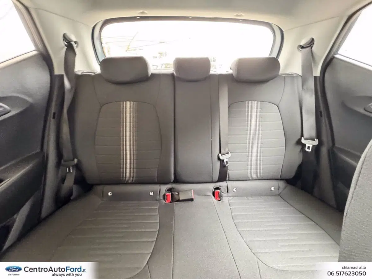 Hyundai i10 usata a Roma (9)