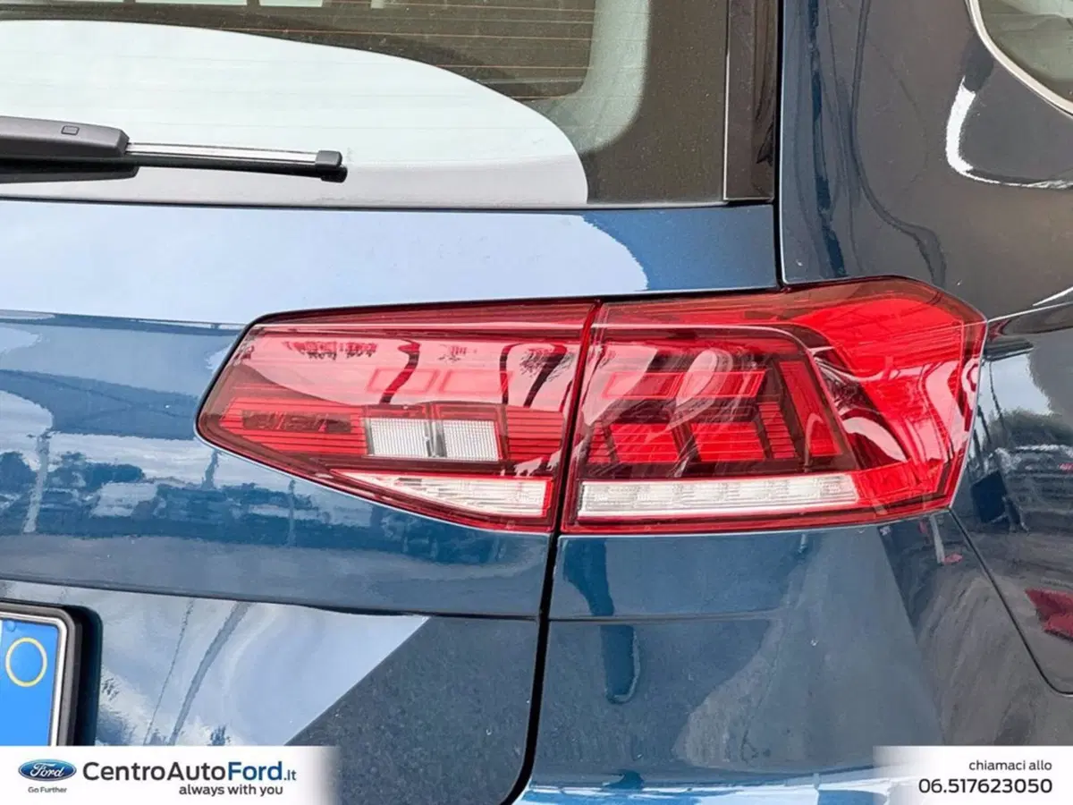 Volkswagen Passat Variant usata a Roma (17)