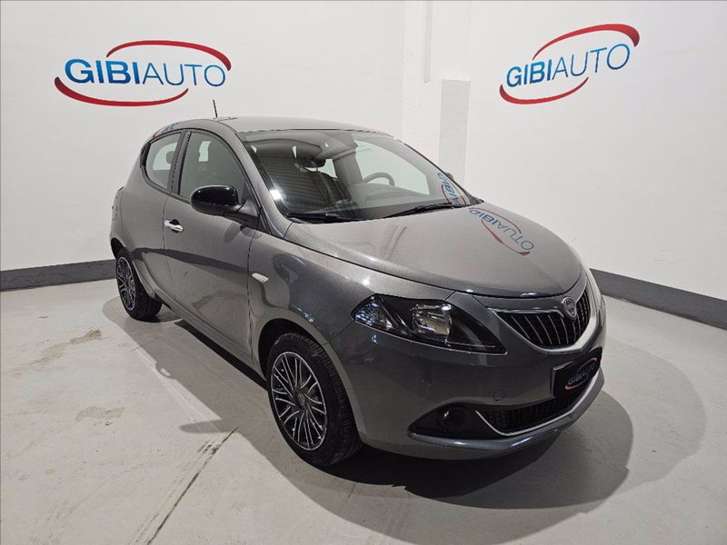 Lancia Ypsilon usata a Palermo