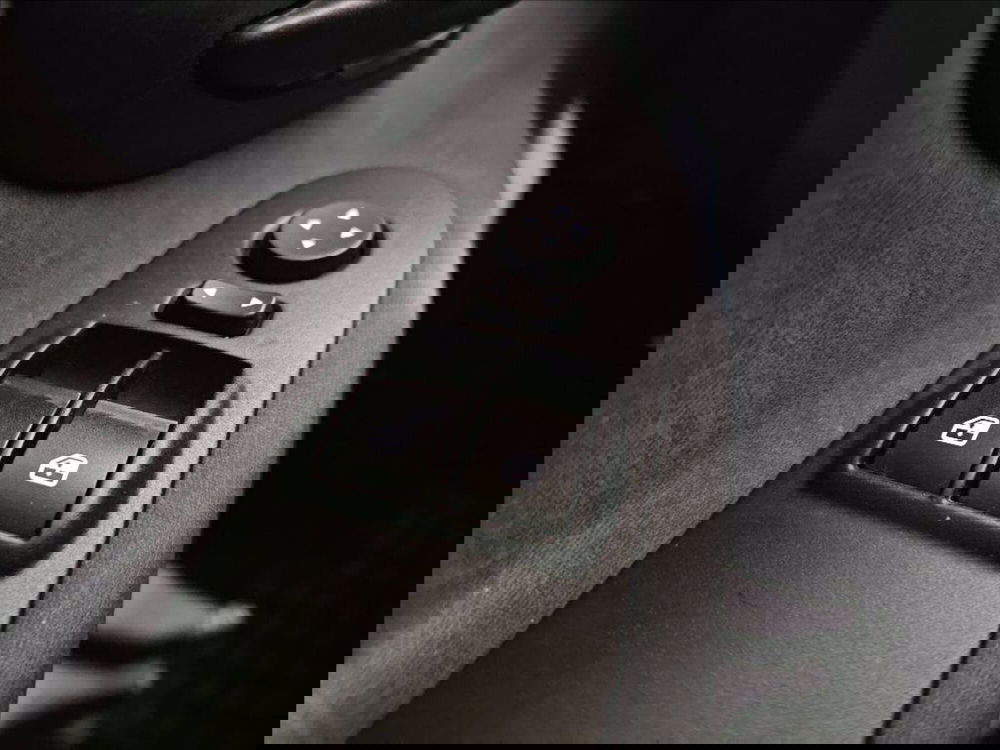 Lancia Ypsilon usata a Palermo (18)