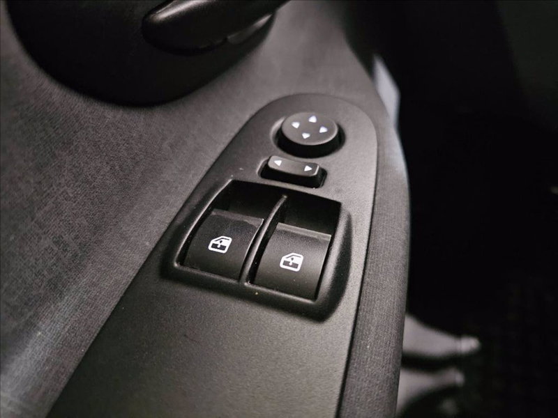 Lancia Ypsilon usata a Palermo (18)