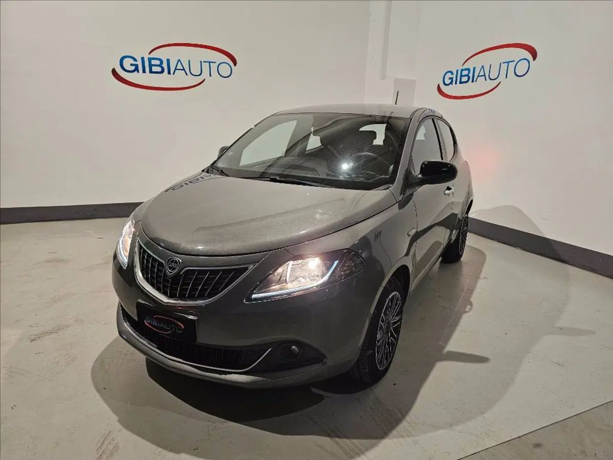 Lancia Ypsilon usata a Palermo (4)