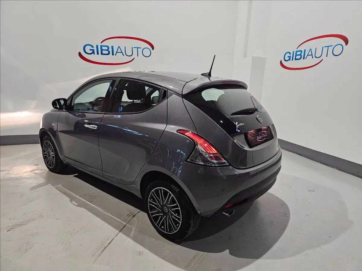Lancia Ypsilon usata a Palermo (7)