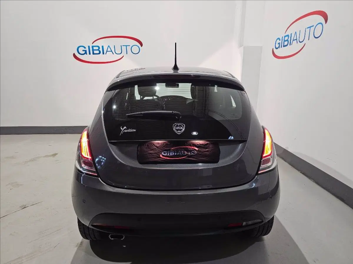 Lancia Ypsilon usata a Palermo (8)
