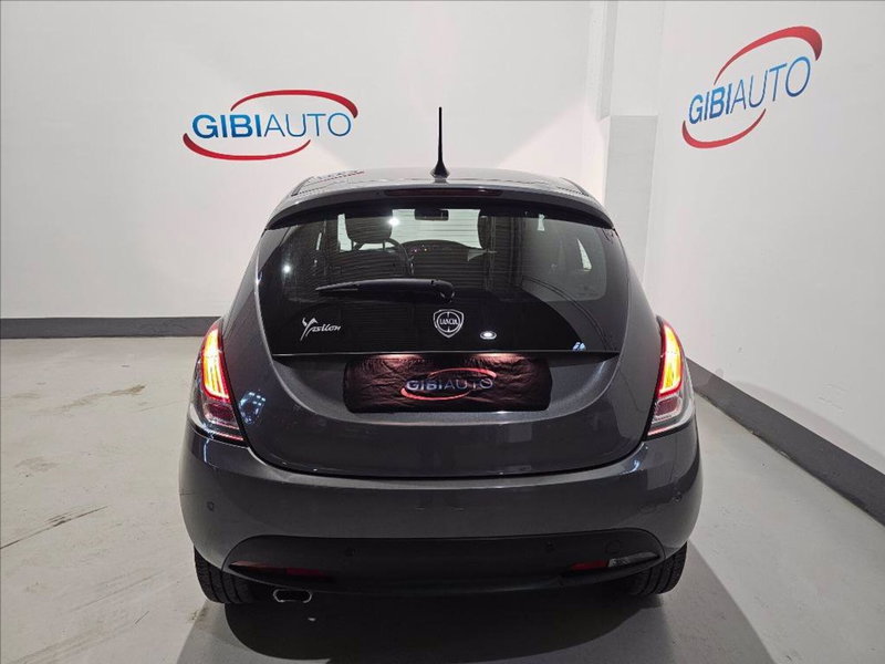 Lancia Ypsilon usata a Palermo (8)