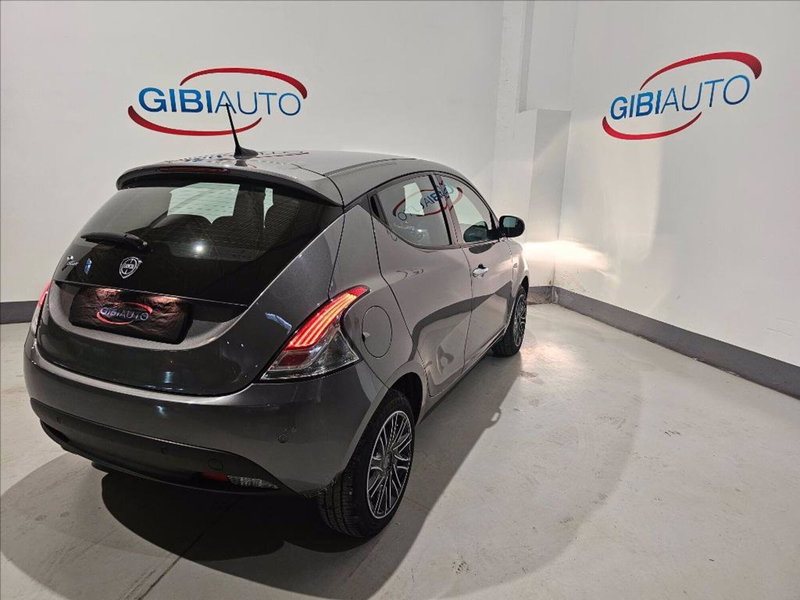 Lancia Ypsilon usata a Palermo (9)