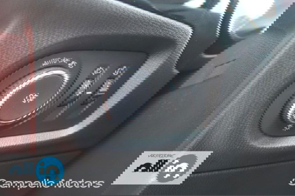 Opel Corsa usata a Venezia (14)