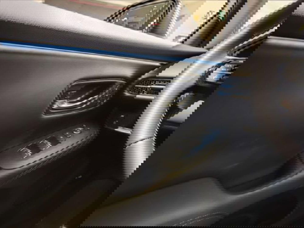 Honda ZR-V nuova a Savona (9)