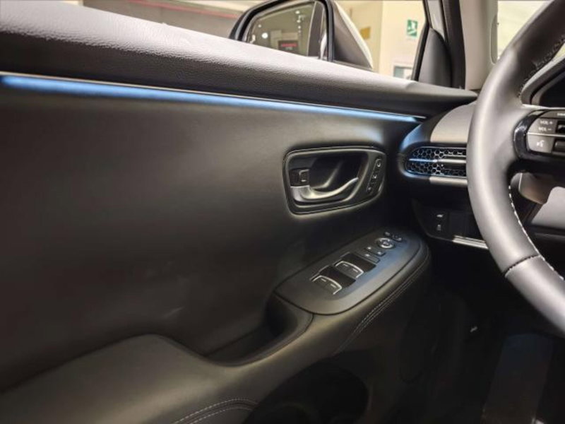 Honda ZR-V nuova a Savona (9)