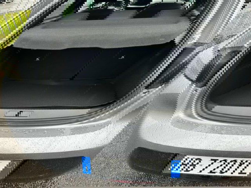 Peugeot 208 nuova a Milano (9)