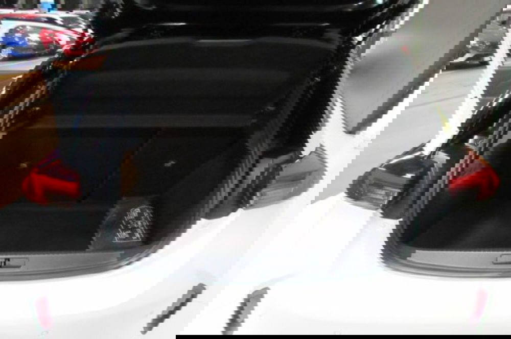 Opel Corsa usata a Milano (14)