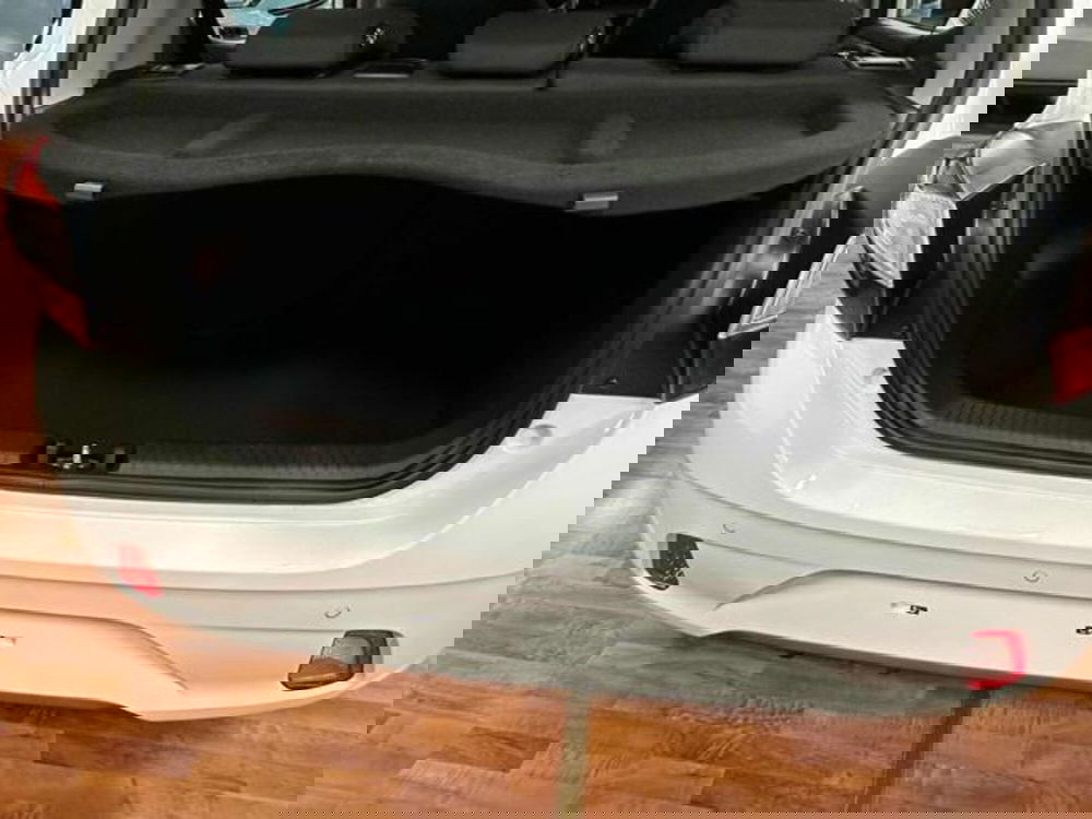 Hyundai i10 nuova a Milano (10)