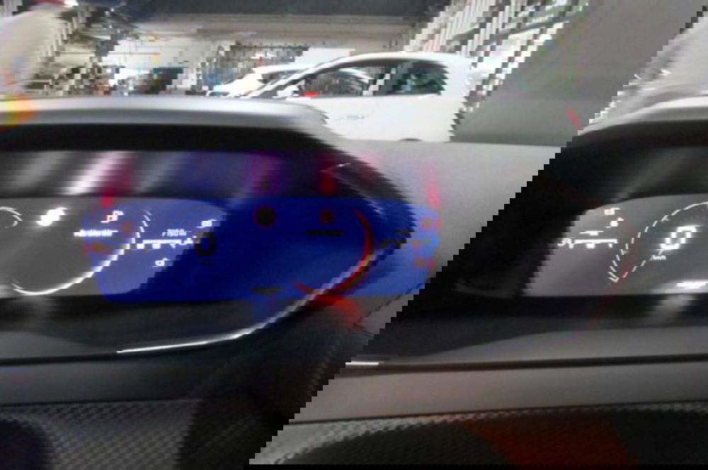 Peugeot 208 usata a Milano (12)