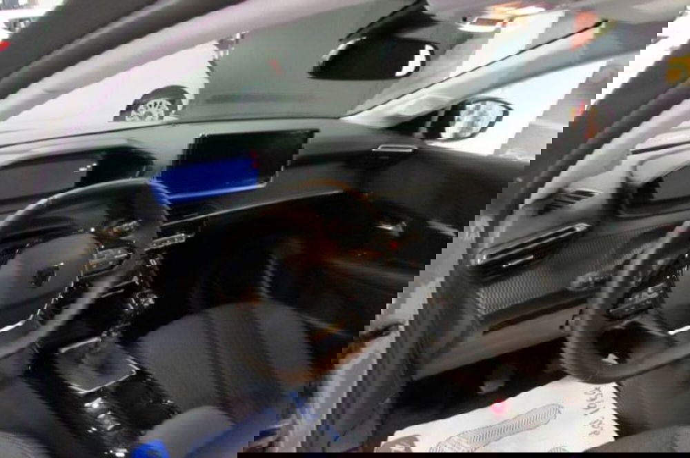 Peugeot 208 usata a Milano (7)