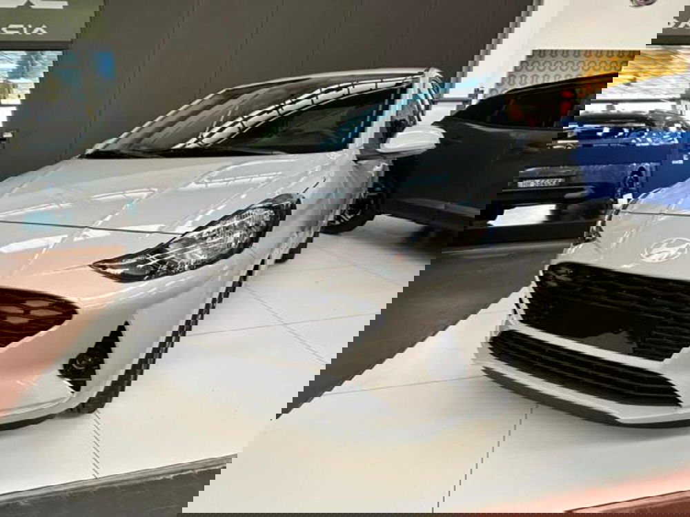 Hyundai i10 nuova a Milano (3)