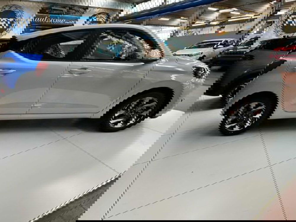 Hyundai i10 nuova a Milano (5)