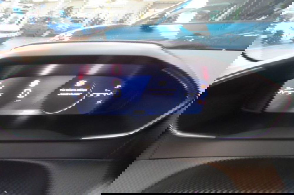 Peugeot 208 nuova a Milano (13)