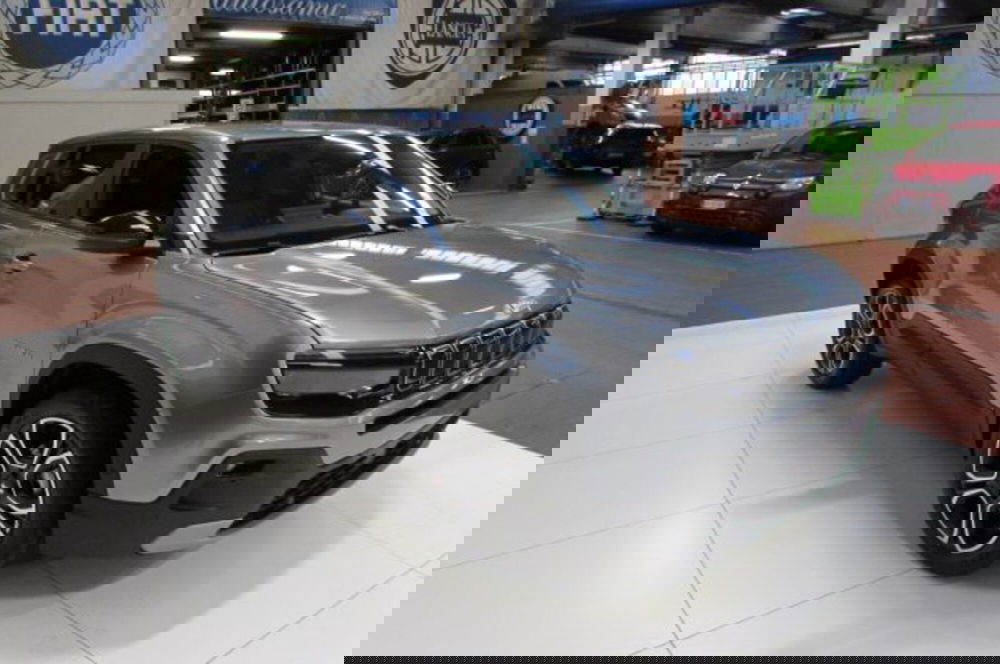 Jeep Avenger nuova a Milano (2)