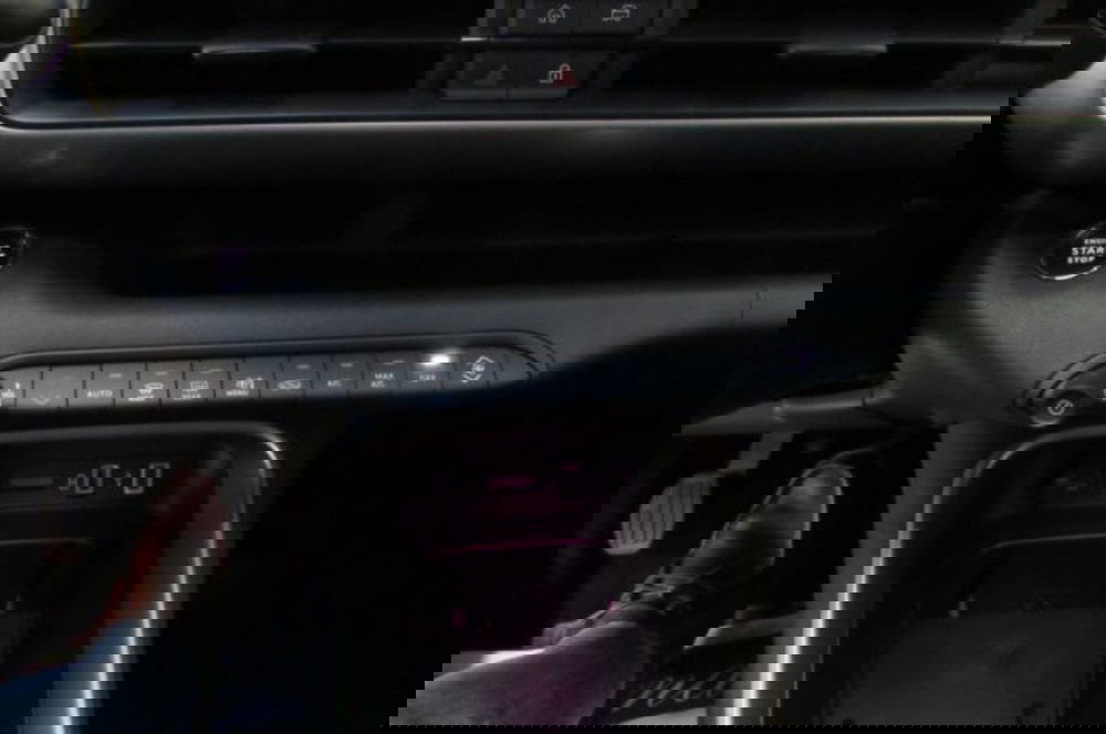 Jeep Avenger usata a Milano (10)