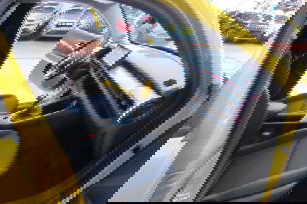 Jeep Avenger usata a Milano (16)